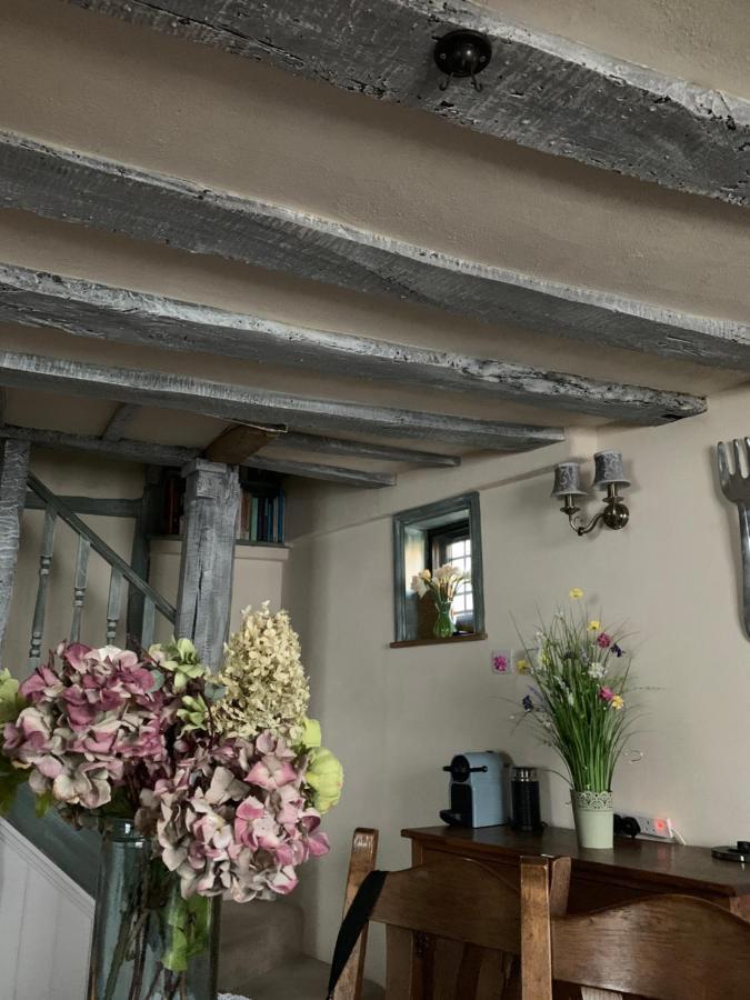 The Tea House Bed & Breakfast ไรย์ ภายนอก รูปภาพ
